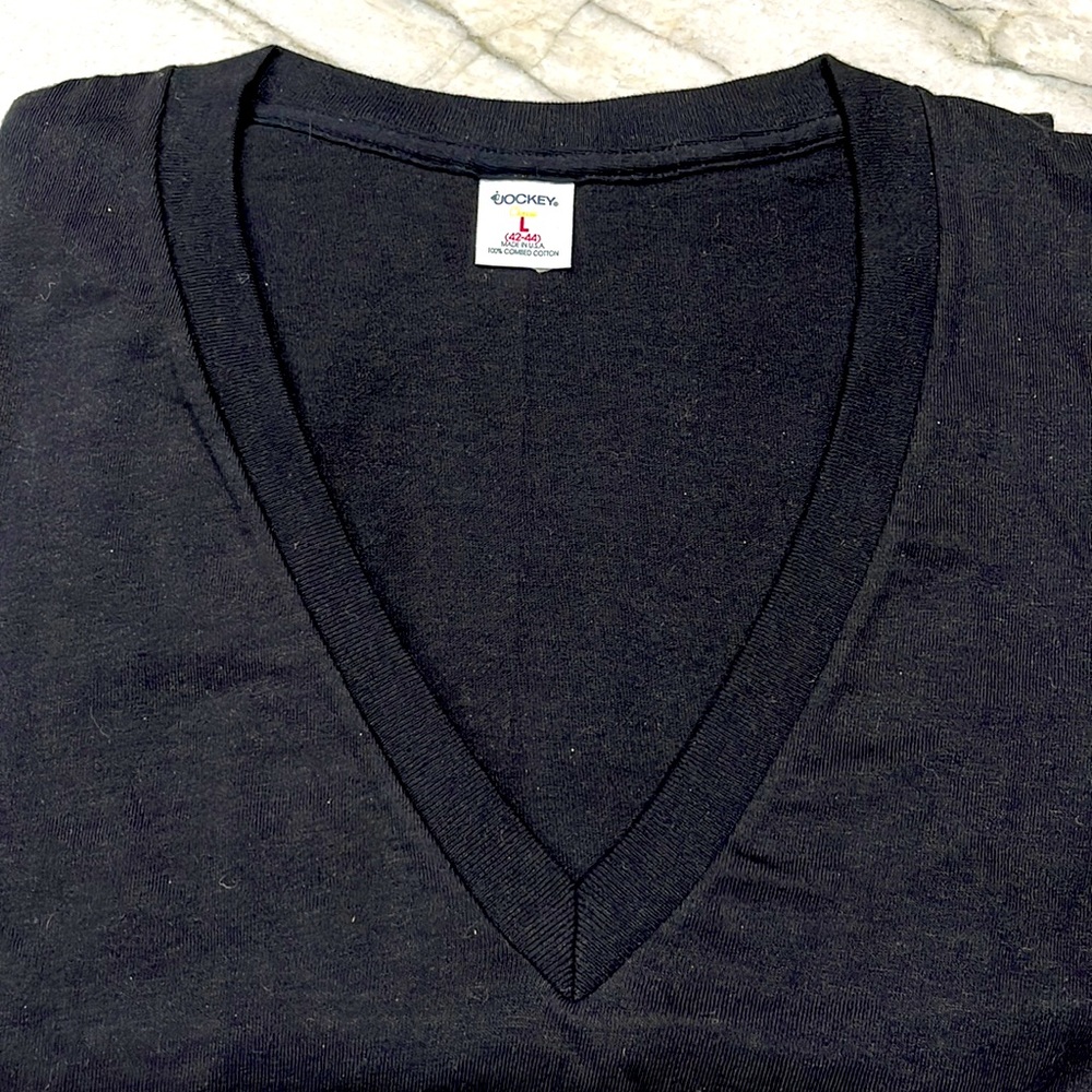 Jockey combed cotton V-neck tee size L (42-44)